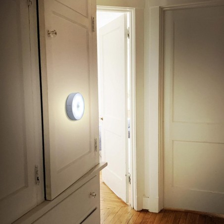 Veilleuse à mouvement, lampe intelligente à LED ronrechargeable avec trois modes d'éclairage et forte aspiration magnétique pour