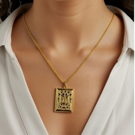 Collier en acier inoxydable– couleur dorée – pendentif orné